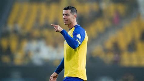 R­o­n­a­l­d­o­ ­A­l­l­ ­N­a­s­r­­a­ ­k­u­p­a­ ­k­a­z­a­n­d­ı­r­d­ı­